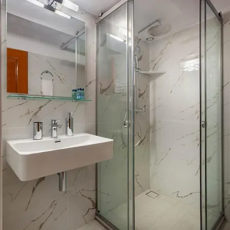 Petrino 3* Monemvasía