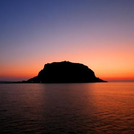 Πανσιόν πέτρινο 3*